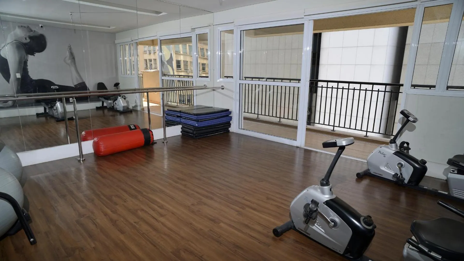 Ferienwohnung Khaki One - Poucos Passos Da Estacao Da Luz São Paulo Apartment
